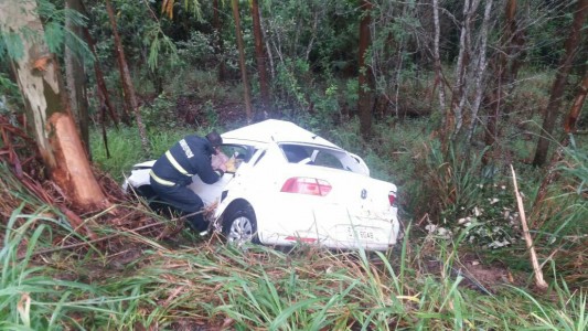 Prefeito-de-Japira-e-criança-de-04-anos-morrem-em-acidente-na-BR-153-05